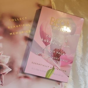 🌹 NWT Beoa Australia Pamper Pack